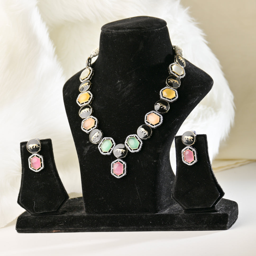 Crown Necklace Set