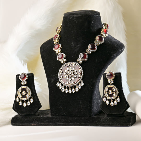 Shoreline Glow Necklace Set