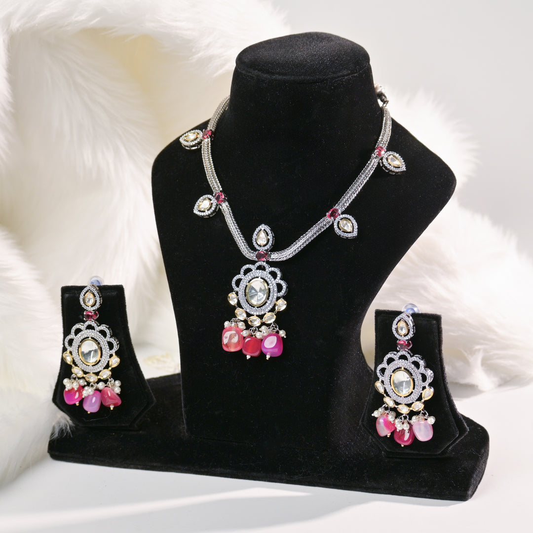 Cluster HeavilyNecklace Set