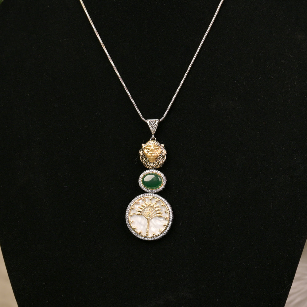 Drizzly Woods Necklace Set