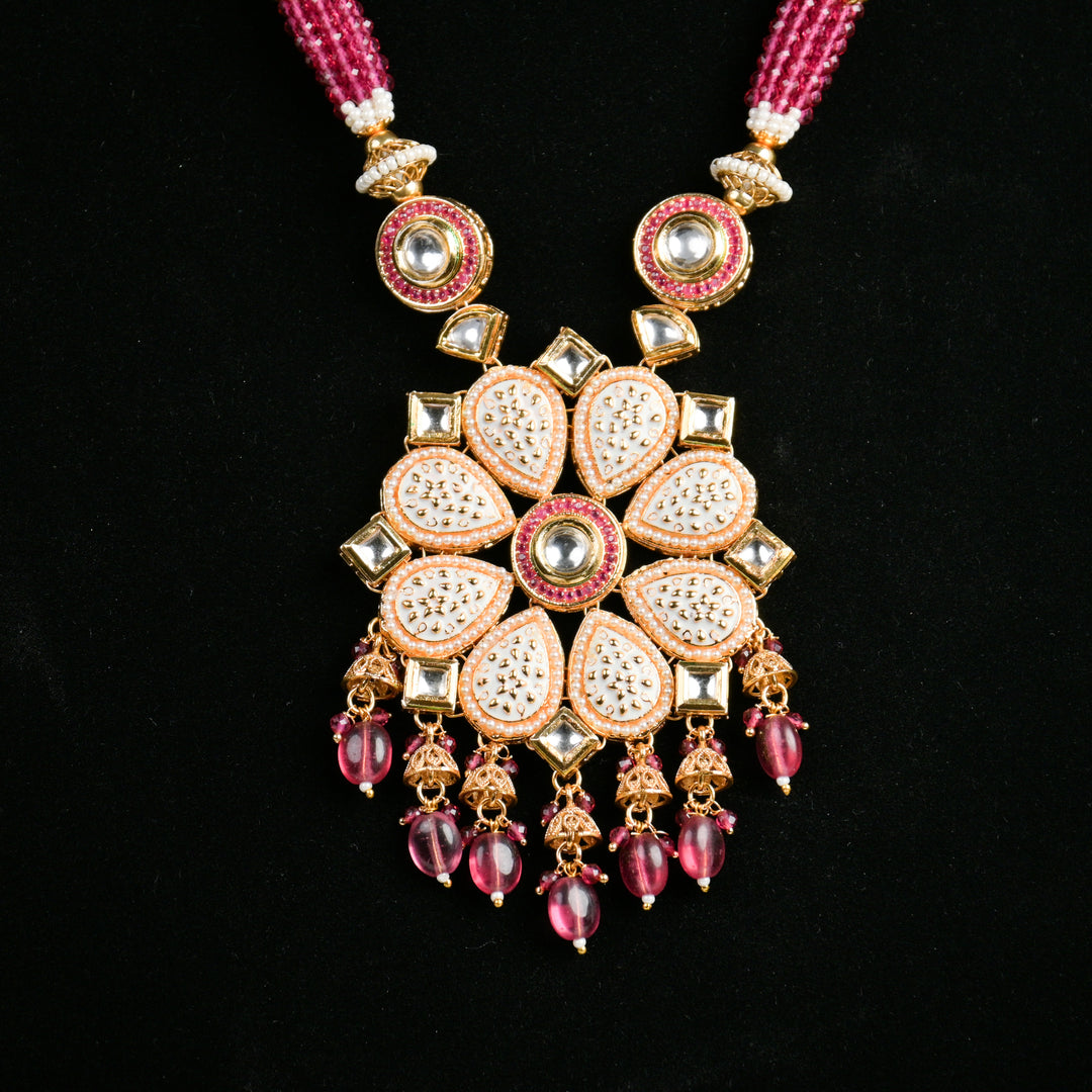 PaisleyBela  Motif Necklace Set