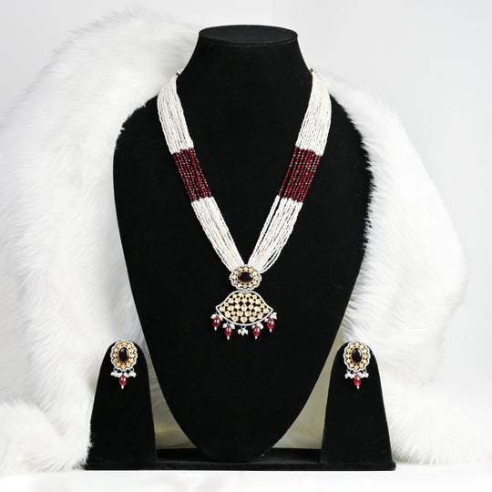 Inayat Necklace Set