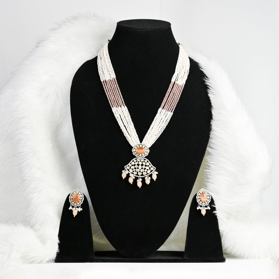 Inayat Necklace Set