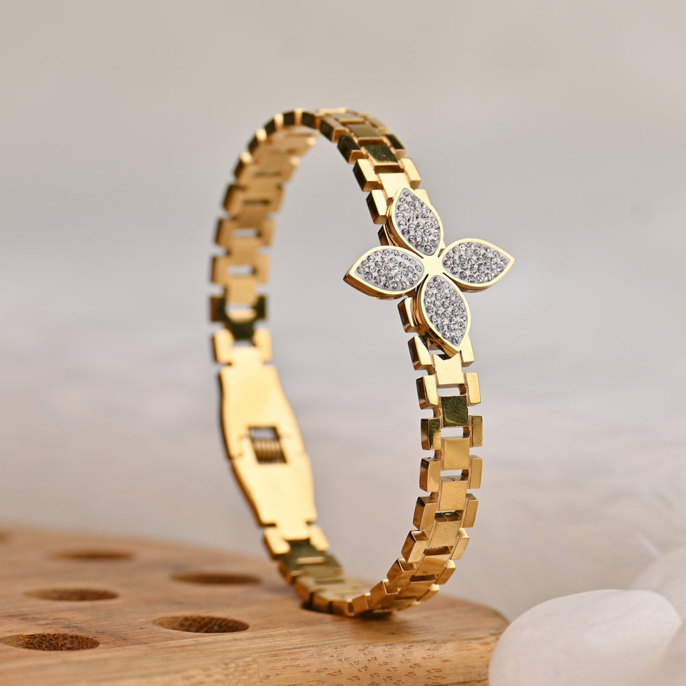 Rimena Healing Design Bracelet