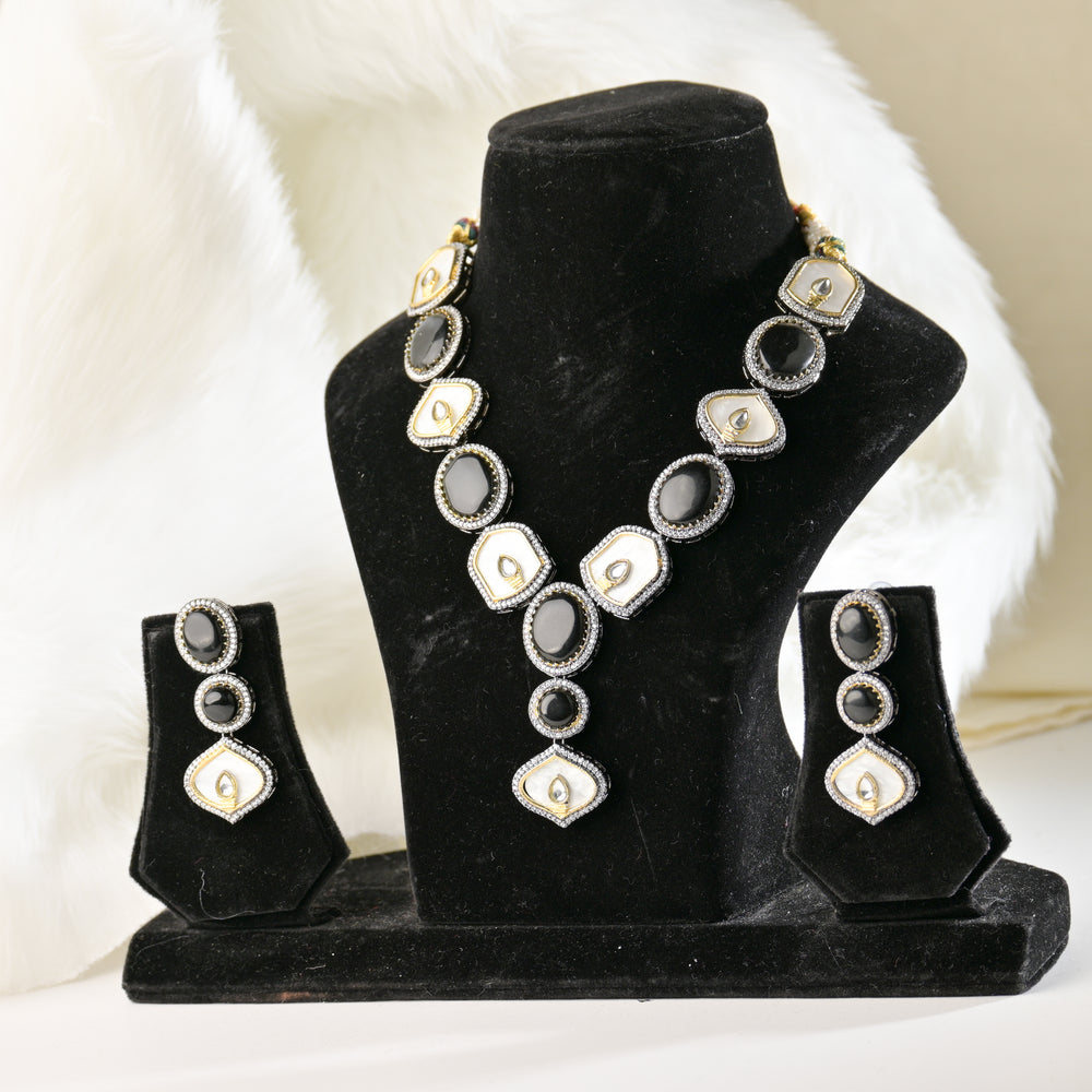 Divine Pearl Necklace