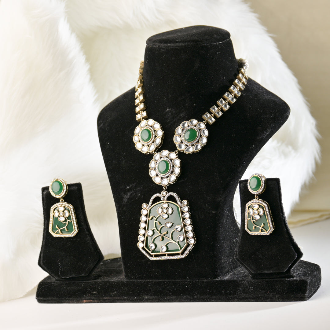 Samalya Stones And Beads Necklace Set