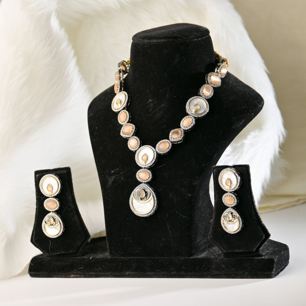 Monalisa  Necklace Set