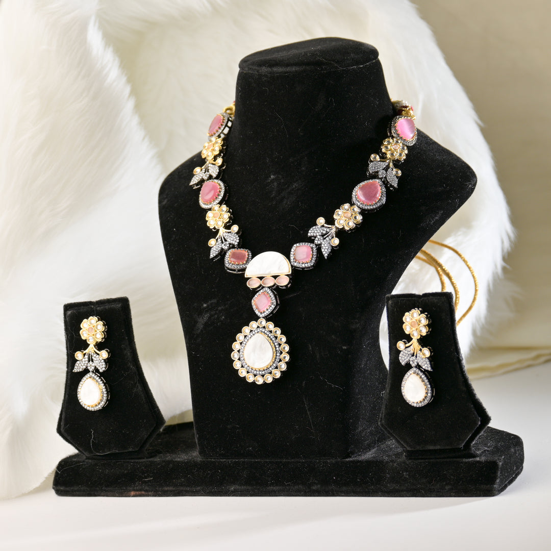 Vintage Inspired Pearl Necklace Set