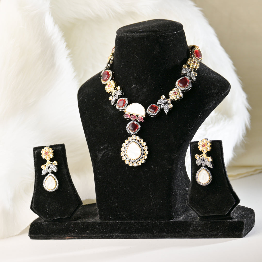 Vintage Inspired Pearl Necklace Set