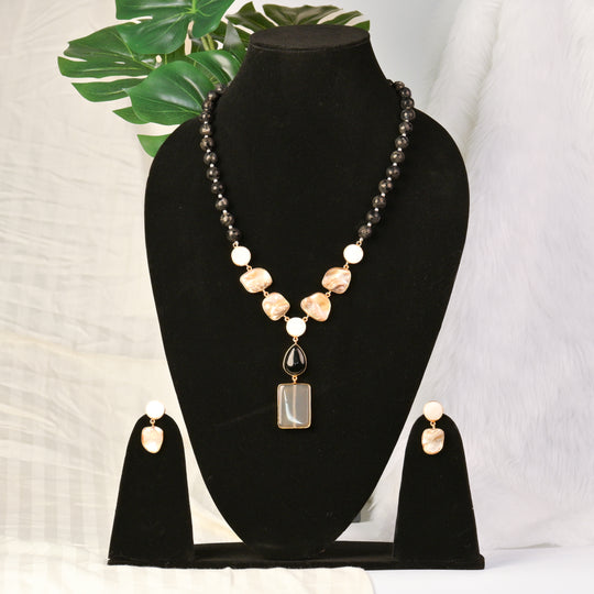 Black Gemstone Stylish Necklace Set