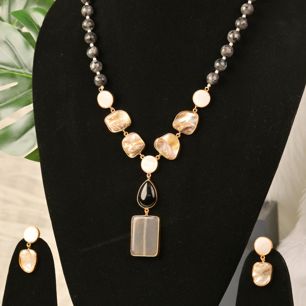 Black Gemstone Stylish Necklace Set