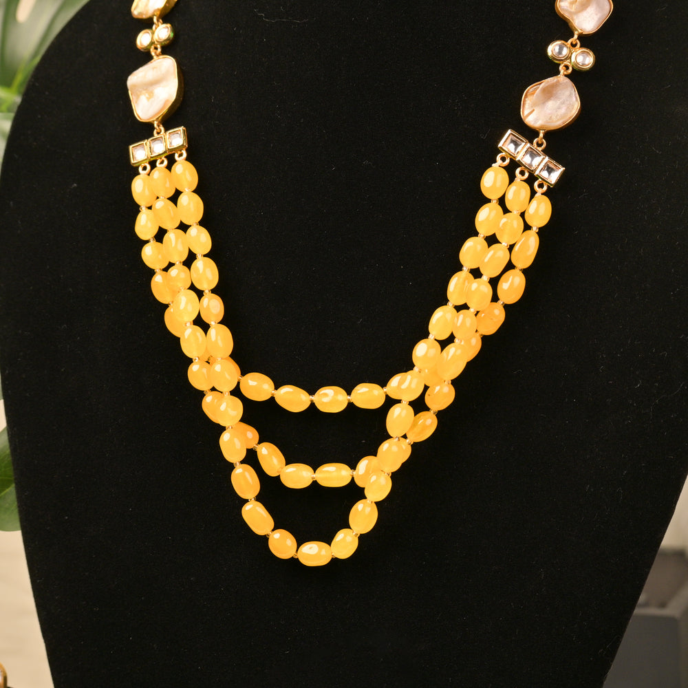 Yellow Stones And Pearls Necklace Set